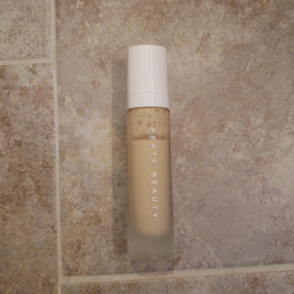 Fenty beauty foundation 140 USED